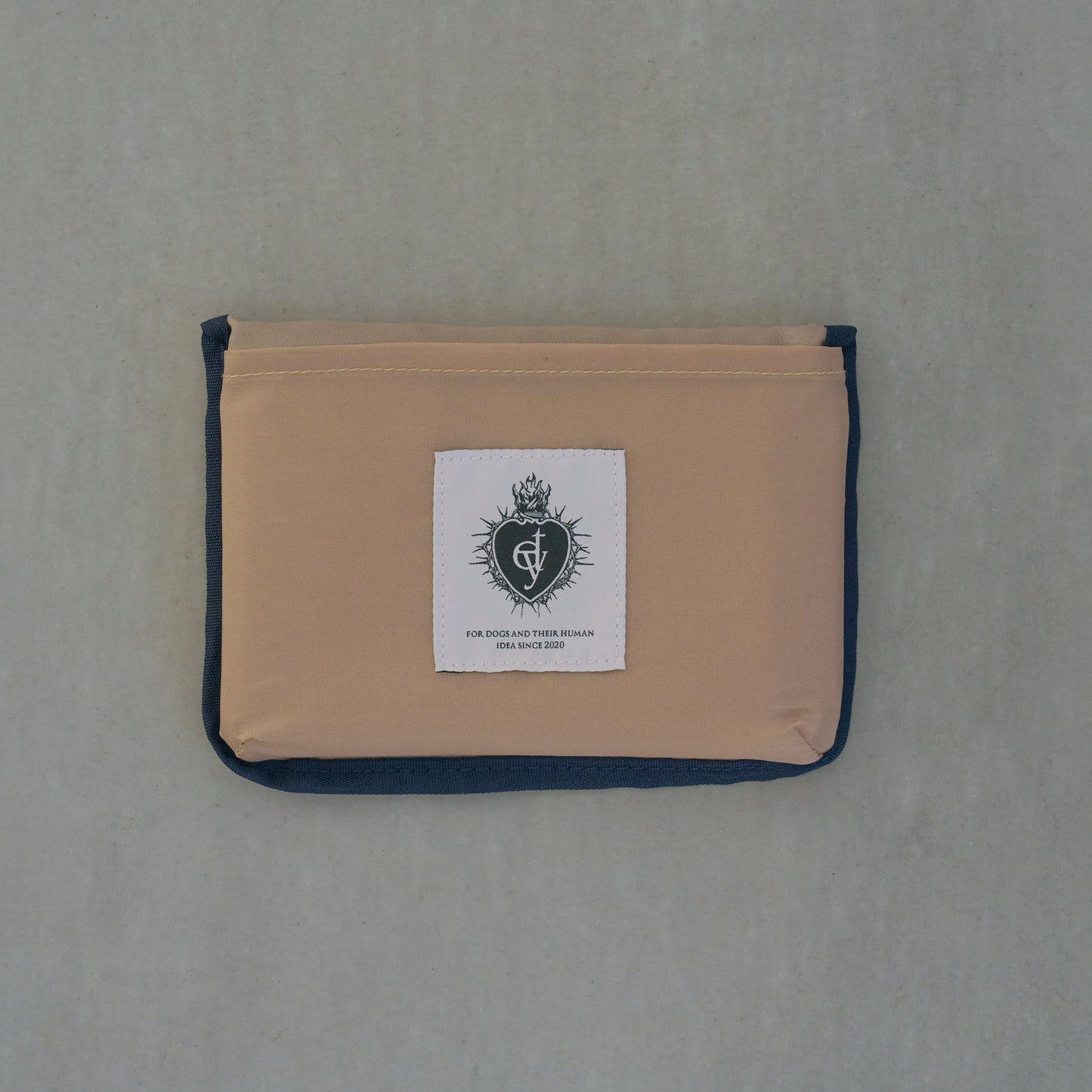 "with Shall we? "small bag& picnic sheet